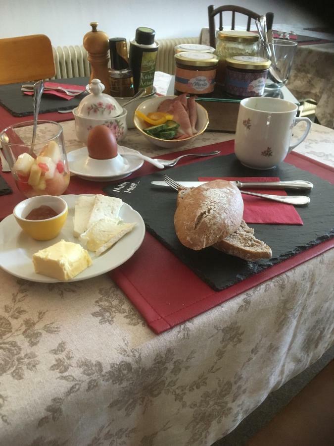 Hotel Der Eberhard - Wohnen & Essen Bei Ilse à Sankt Michael in Obersteiermark Extérieur photo